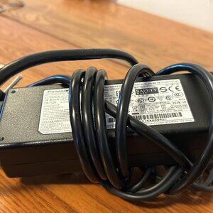 Genuine  Panasonic CF-AA5713A M5 Adapter Charger